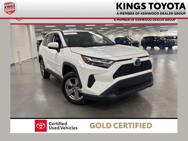 Certified 2024 Toyota RAV4 LE image 1