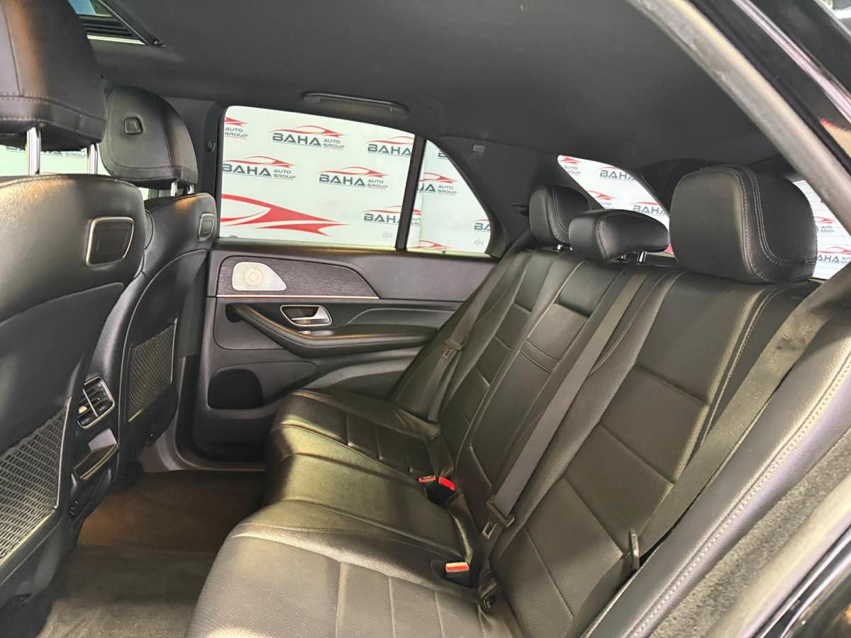 Used 2020 Mercedes-Benz GLE 350 4MATIC w/ Premium Package image 37