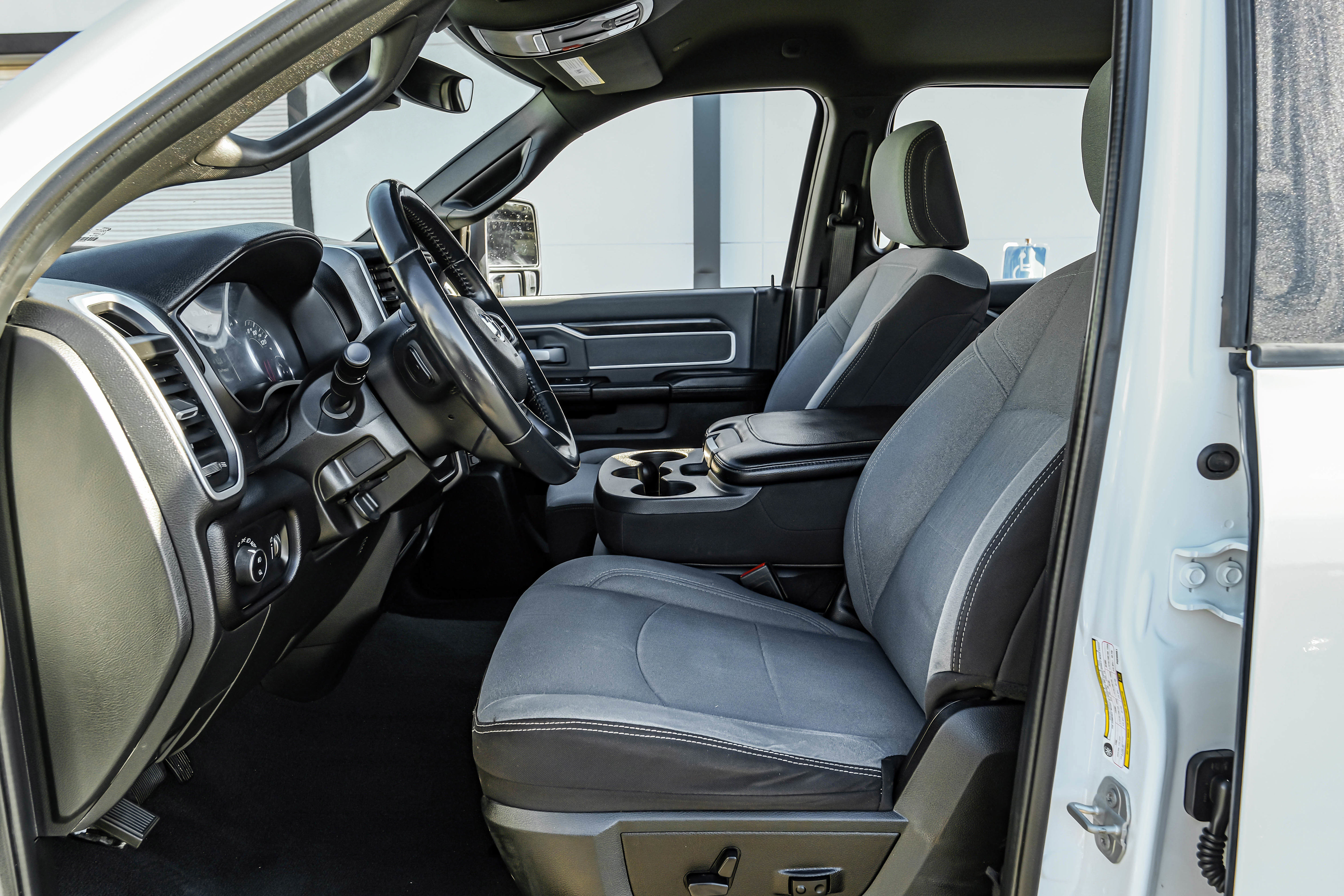 Used 2023 RAM 2500 Big Horn w/ Level 1 Equipment Group AWD/4WD image 3