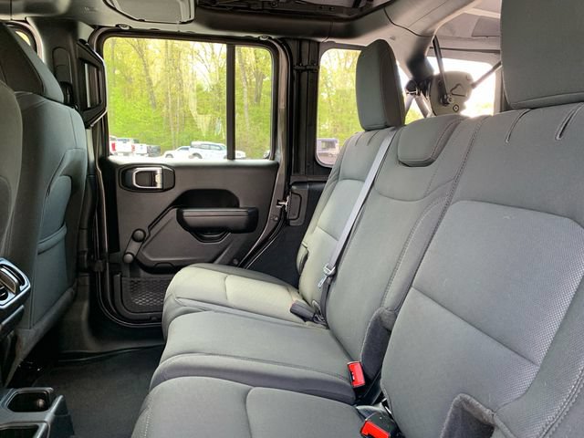 Used 2022 Jeep Wrangler Unlimited Sport AWD/4WD image 17
