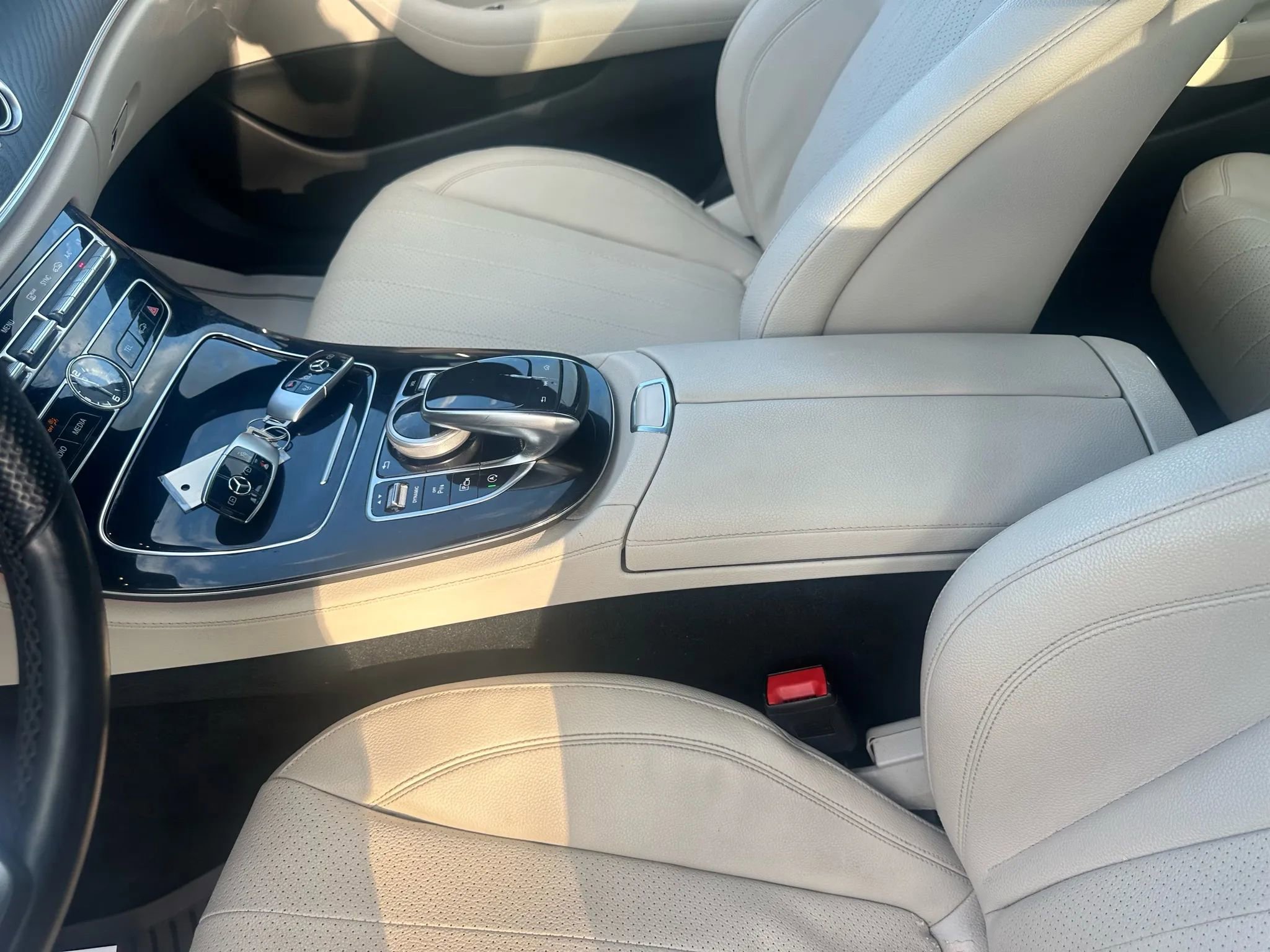 Used 2017 Mercedes-Benz E 300 4MATIC image 16