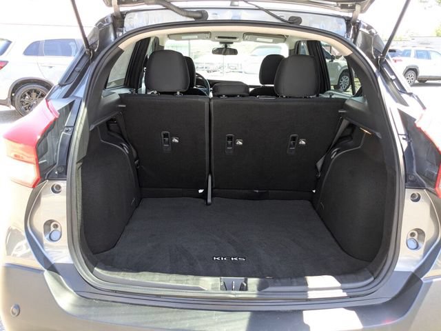 Used 2020 Nissan Kicks S FWD image 30