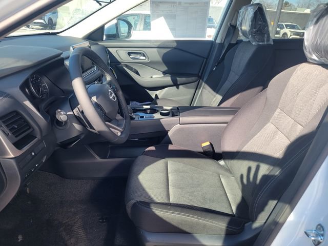 New 2026 Nissan Rogue SV AWD/4WD image 13