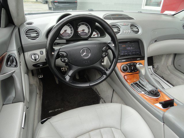 Used 2006 Mercedes-Benz SL 55 AMG image 9