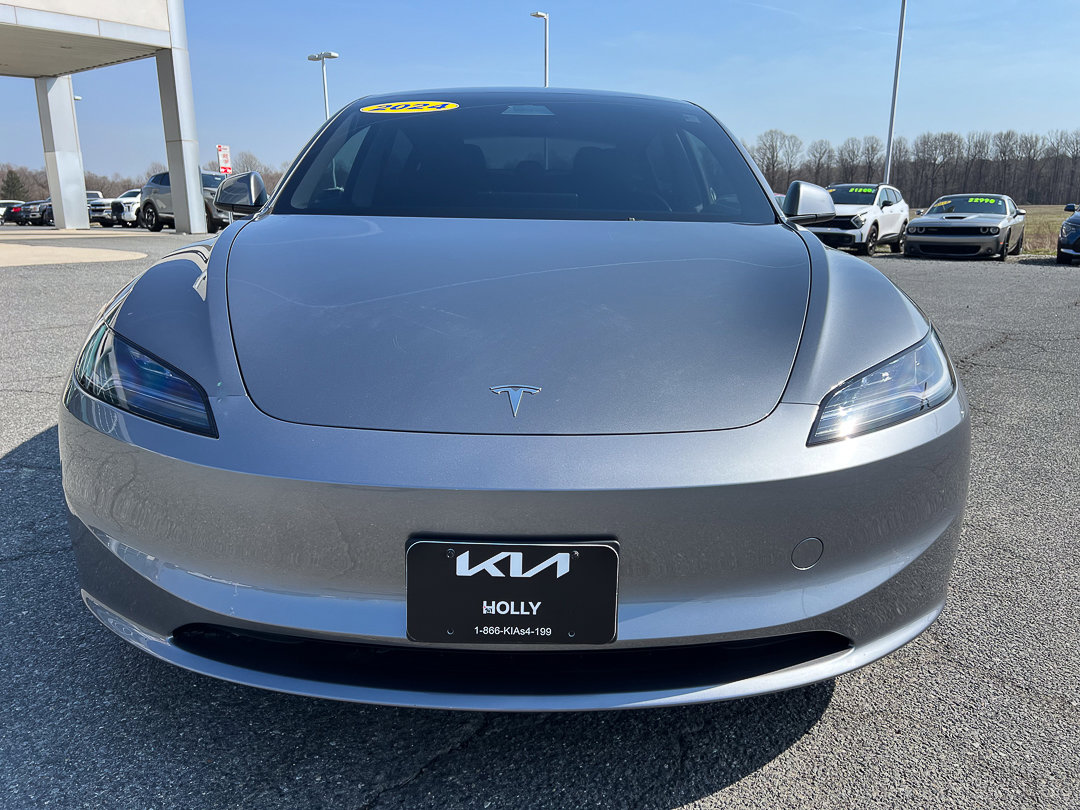 Used 2024 Tesla Model 3 Standard Range image 11
