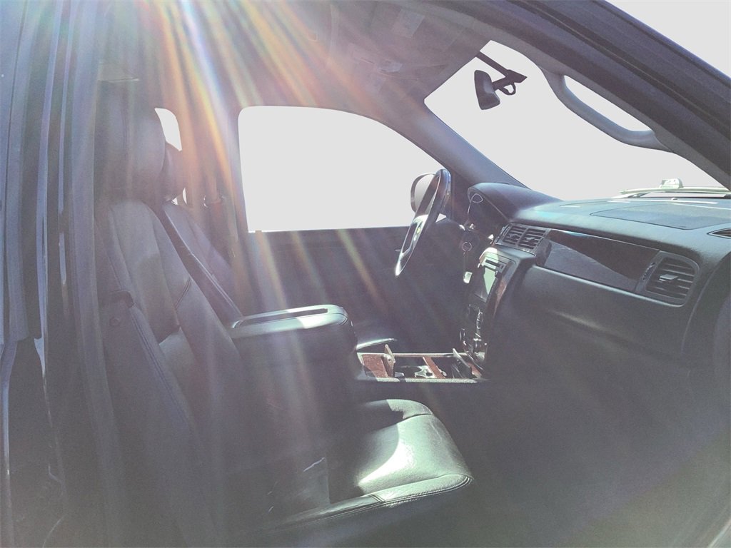 Used 2012 Chevrolet Tahoe LTZ image 31