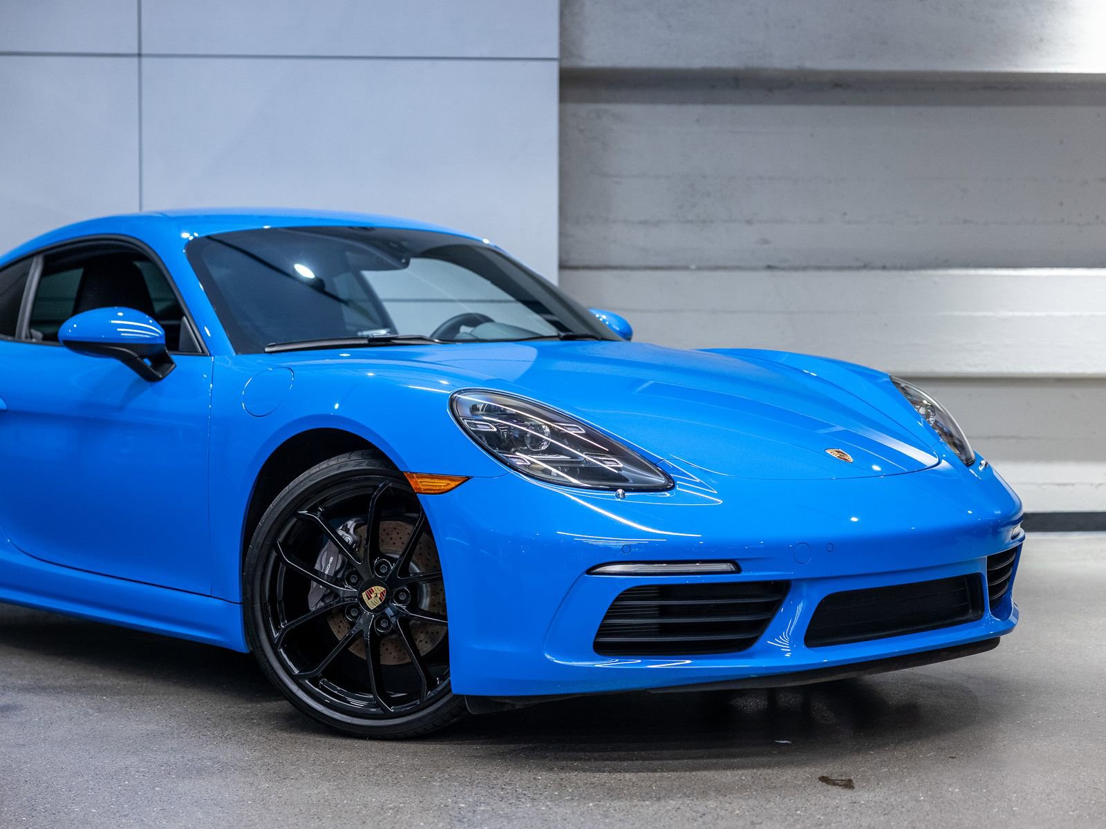 Certified 2024 Porsche 718 Cayman w/ Premium Package RWD image 13
