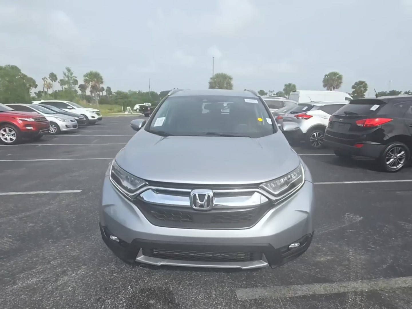 Used 2018 Honda CR-V Touring image 2