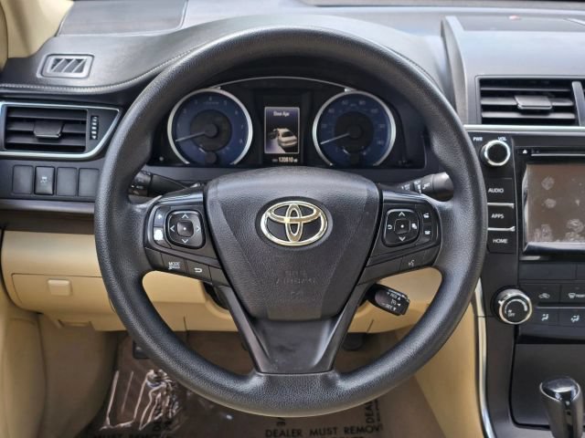 Used 2016 Toyota Camry LE FWD image 21