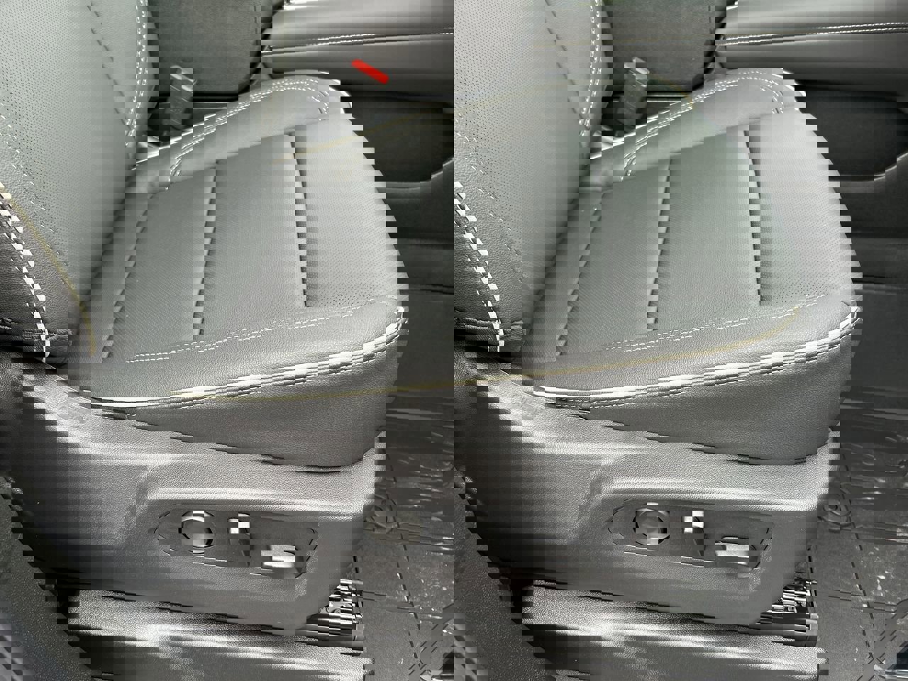 New 2026 Chevrolet Tahoe Premier w/ Sun And Tow Package image 15