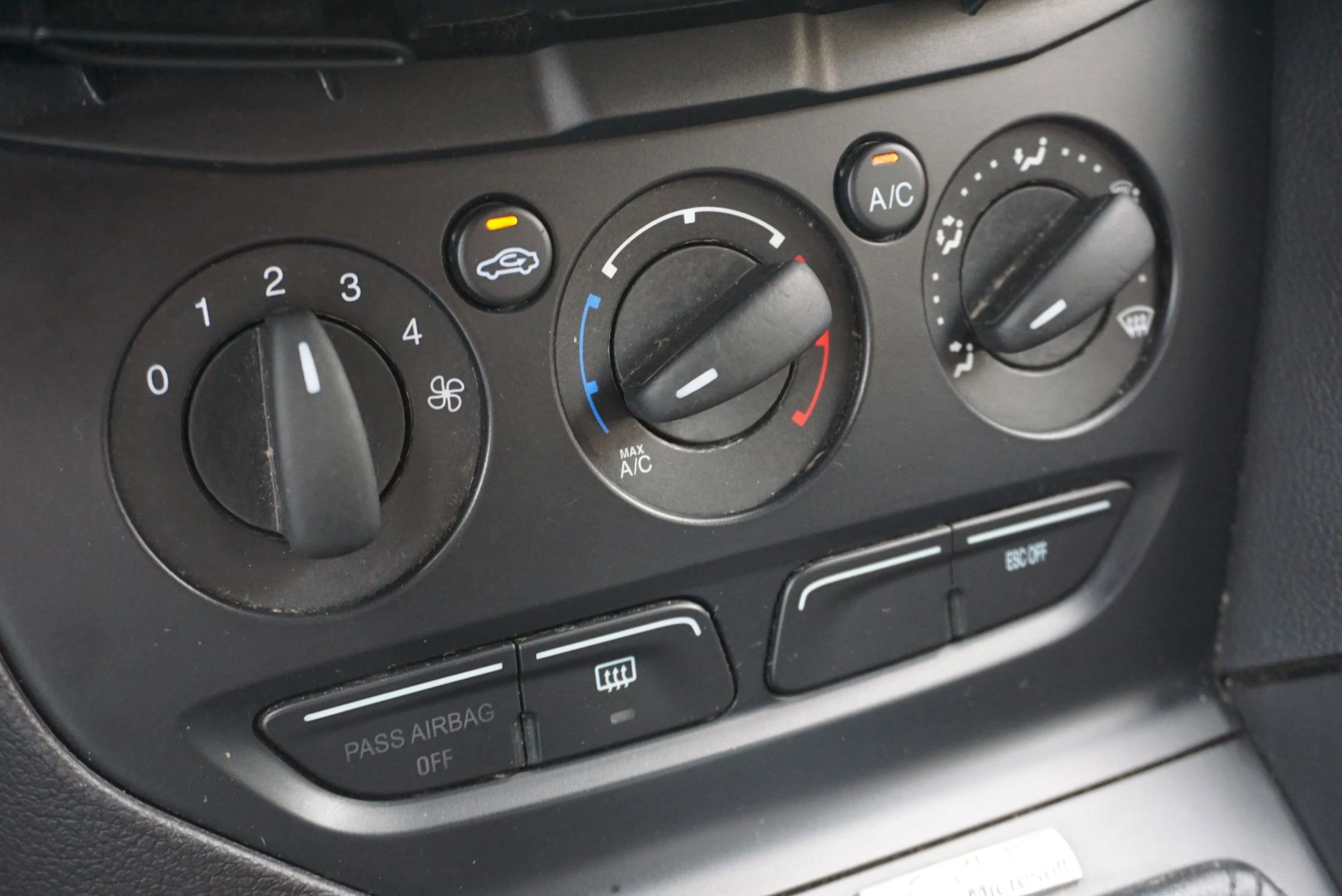 Used 2014 Ford Focus ST FWD image 36