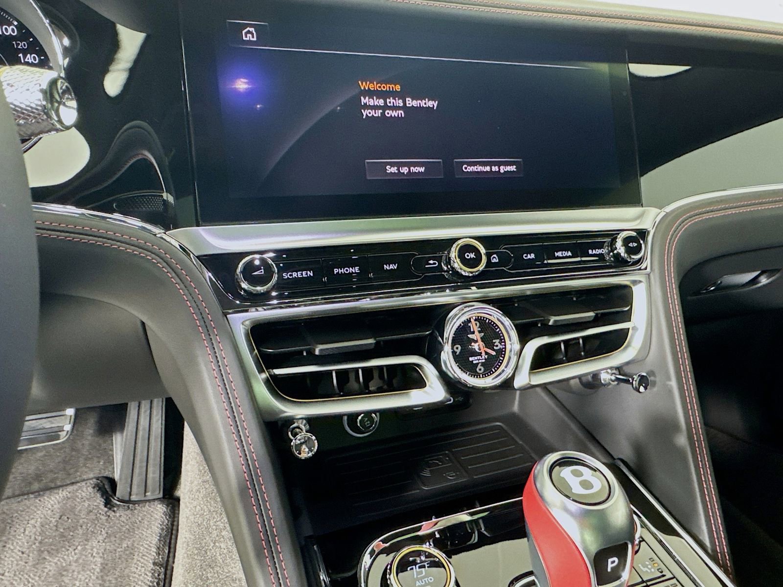 Used 2026 Bentley Flying Spur Plug-In Hybrid image 14