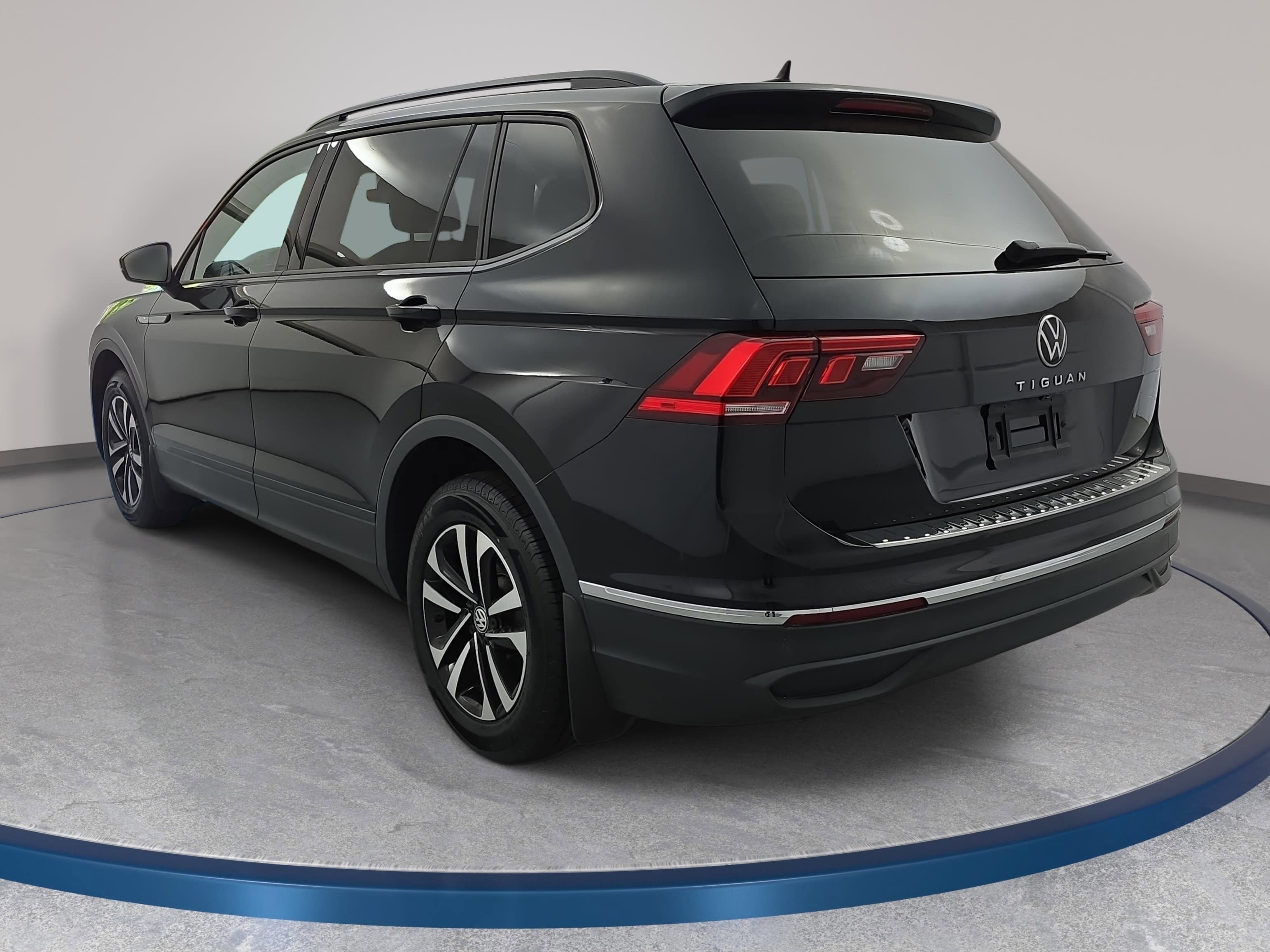 Certified 2023 Volkswagen Tiguan S w/ Driver Assistance Package FWD image 7