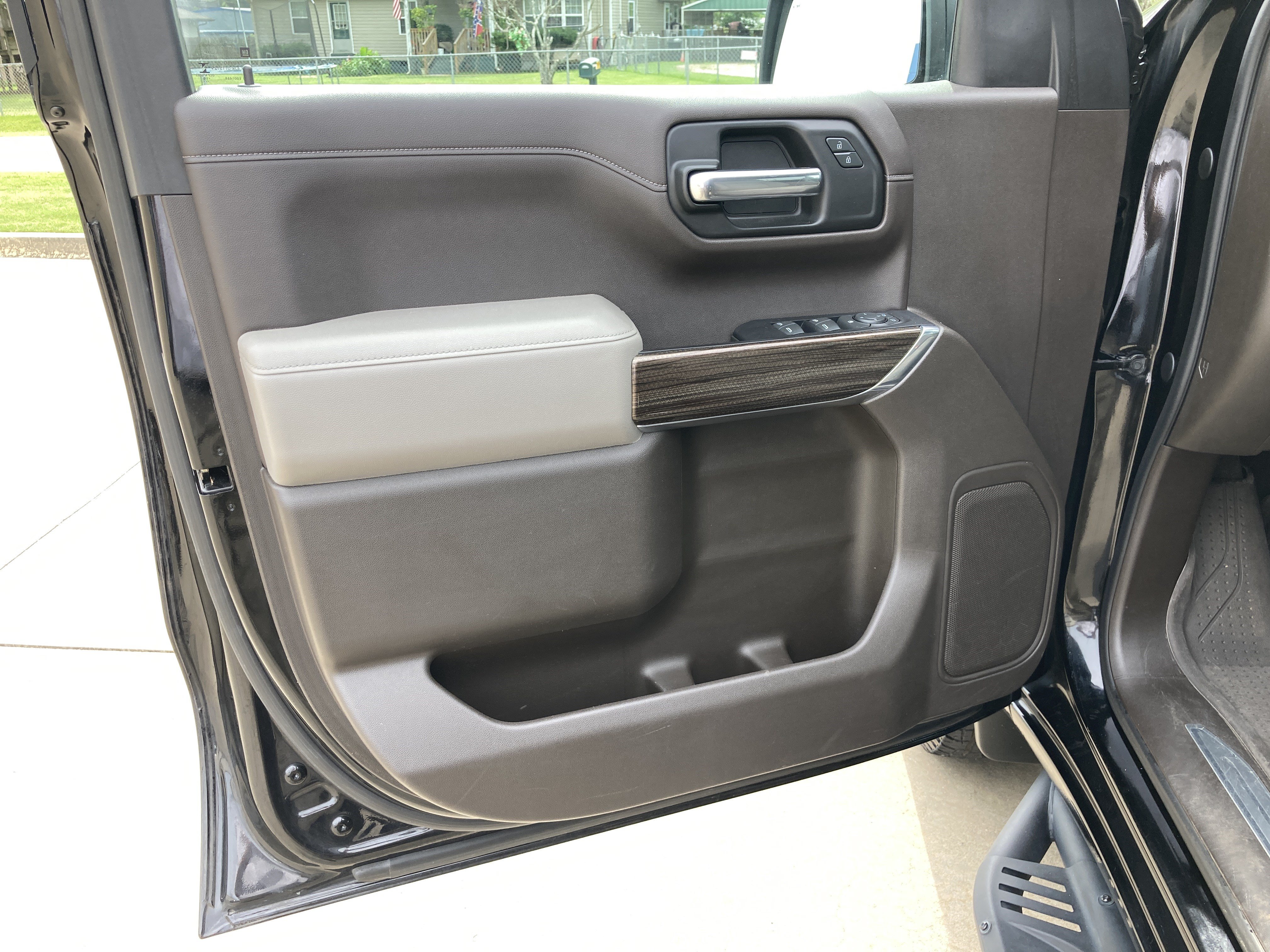 Certified 2019 Chevrolet Silverado 1500 LT Trail Boss w/ Convenience Package AWD/4WD image 12