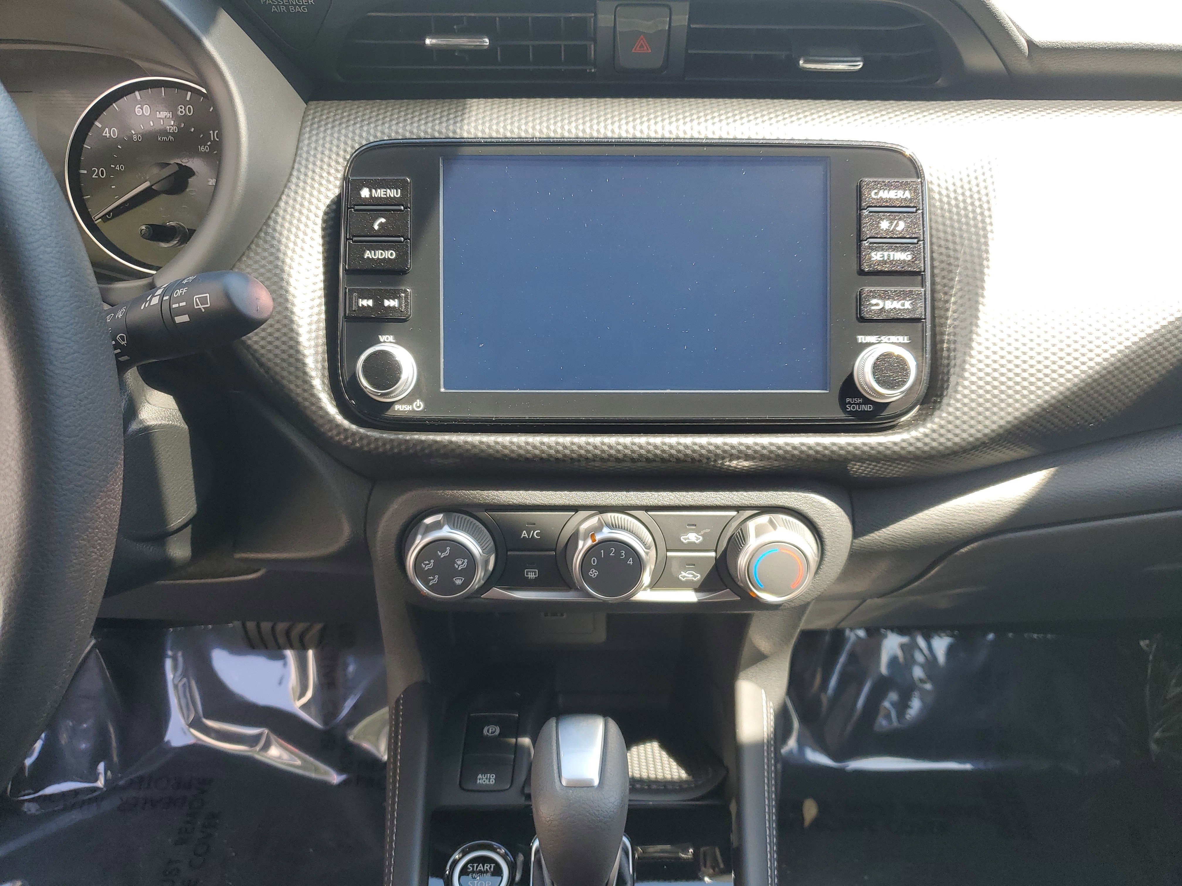 Certified 2024 Nissan Kicks SV image 22