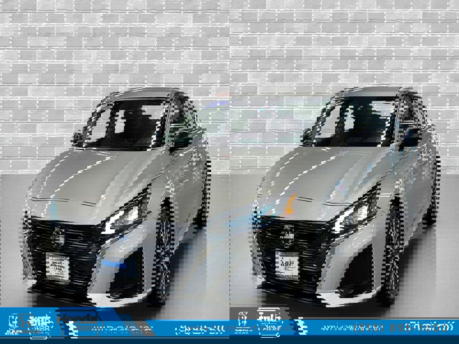 Used 2024 Nissan Altima 2.5 SV