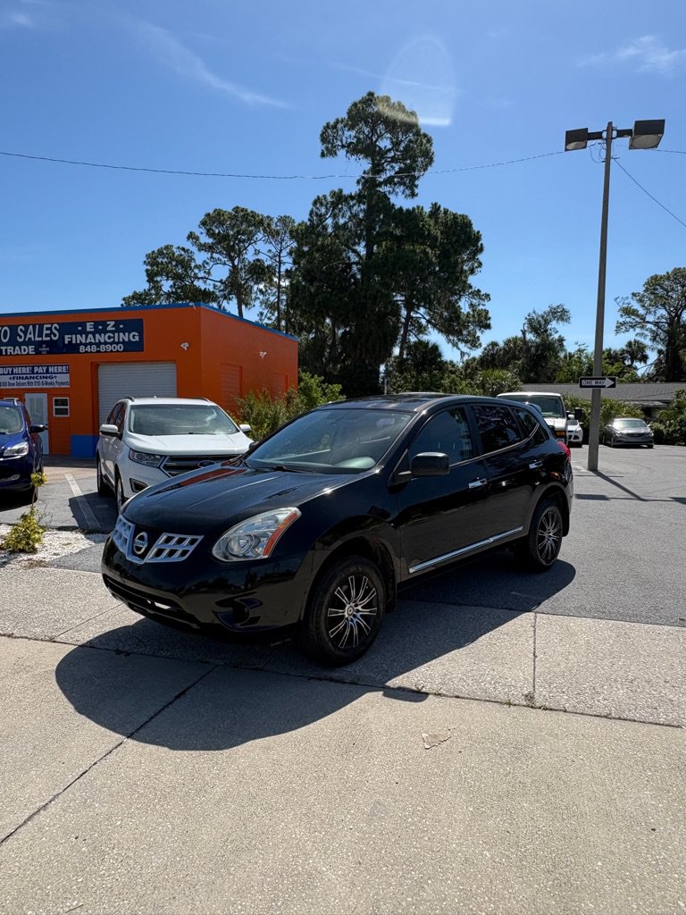 Used 2011 Nissan Rogue S AWD/4WD image 1