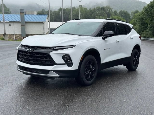 New 2026 Chevrolet Blazer LT w/ Convenience Package AWD/4WD image 3