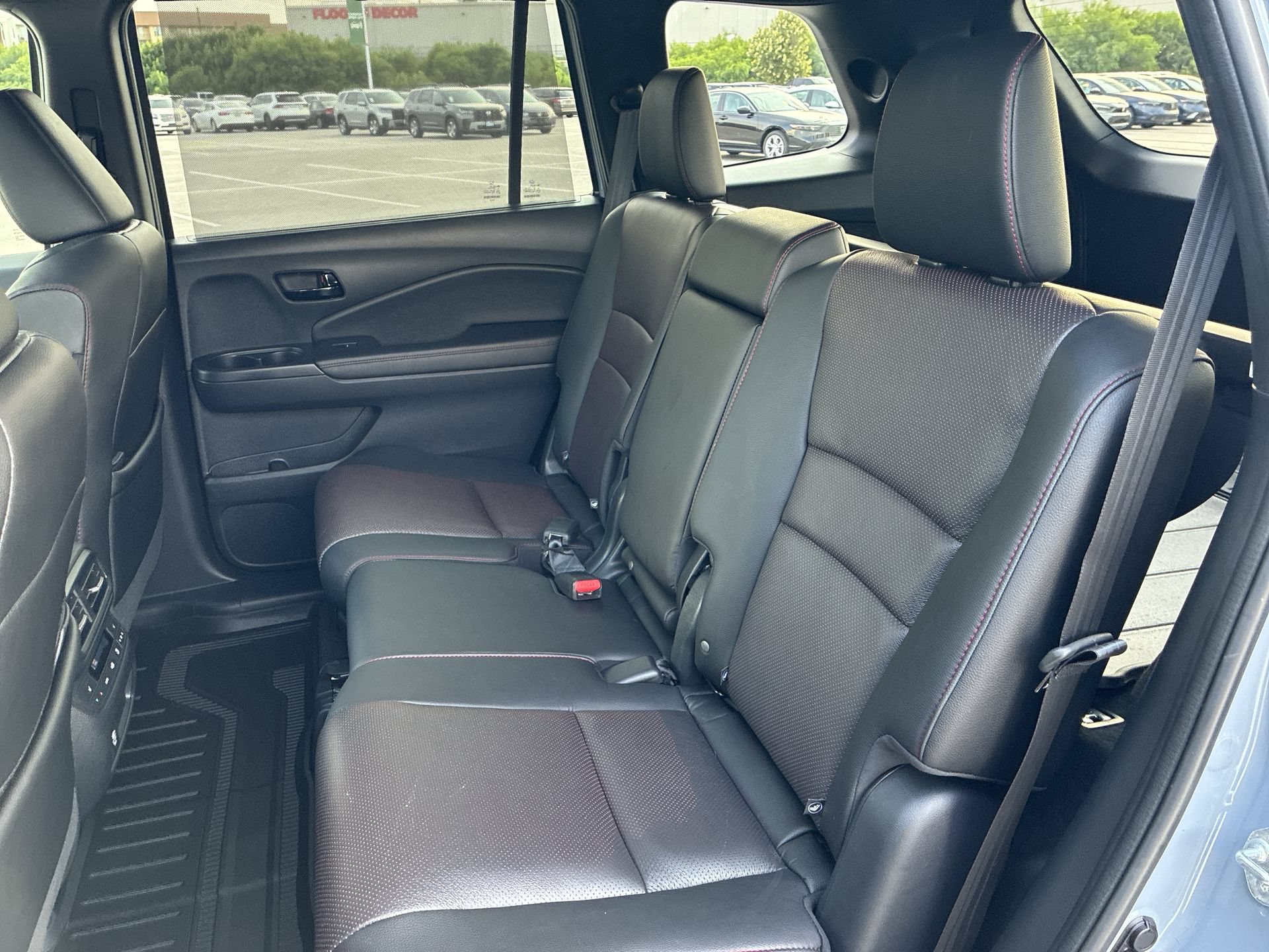 Certified 2024 Honda Passport Black Edition image 19