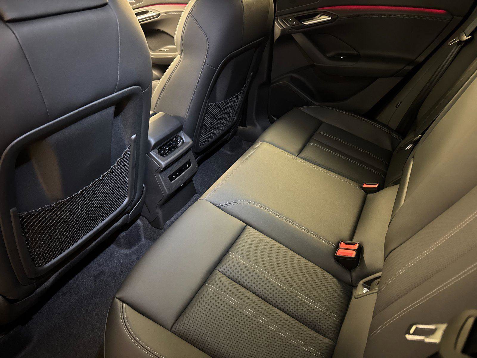 New 2025 Audi Q6 e-tron Premium Plus image 11