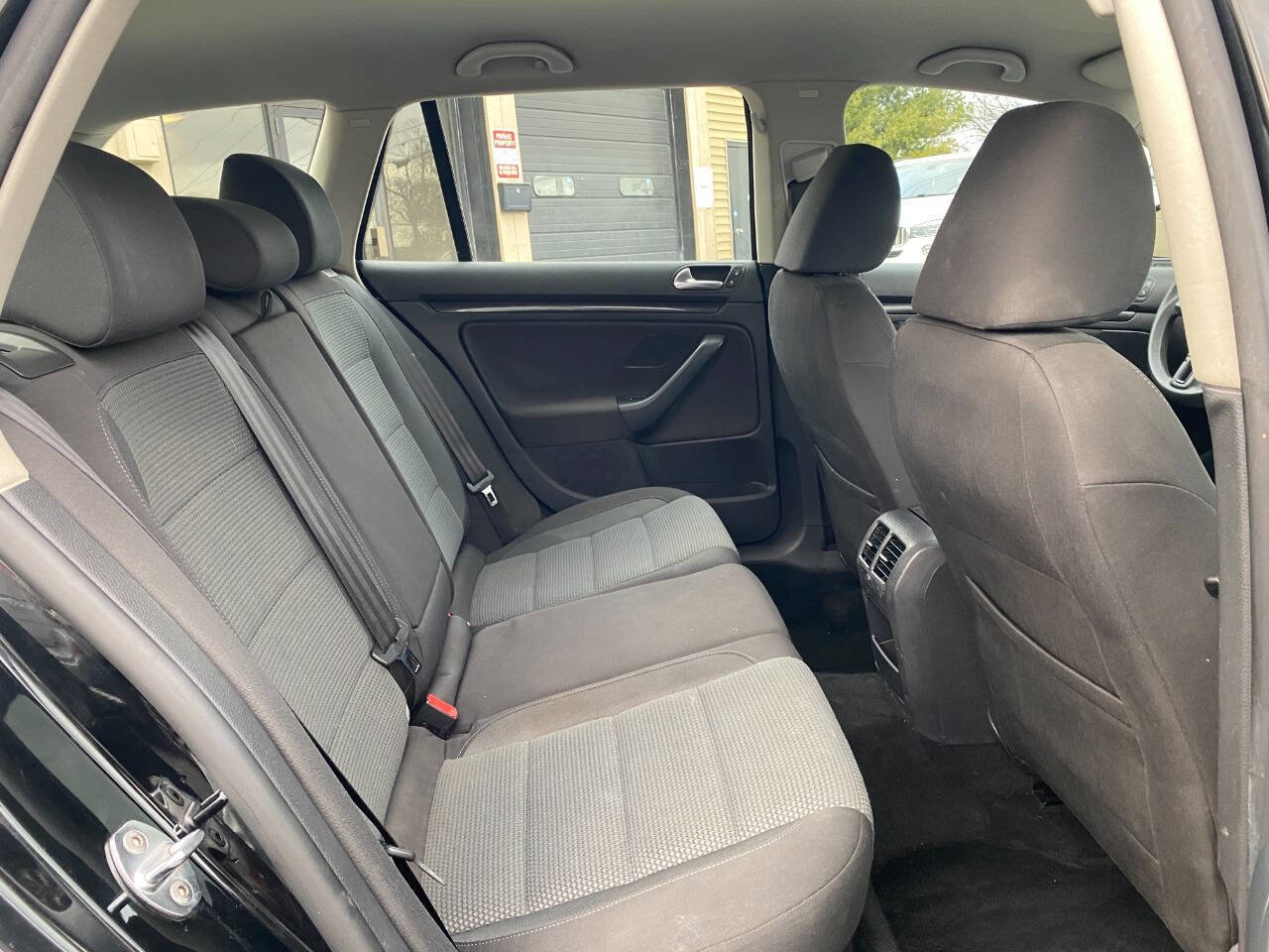 Used 2012 Volkswagen Jetta S image 23