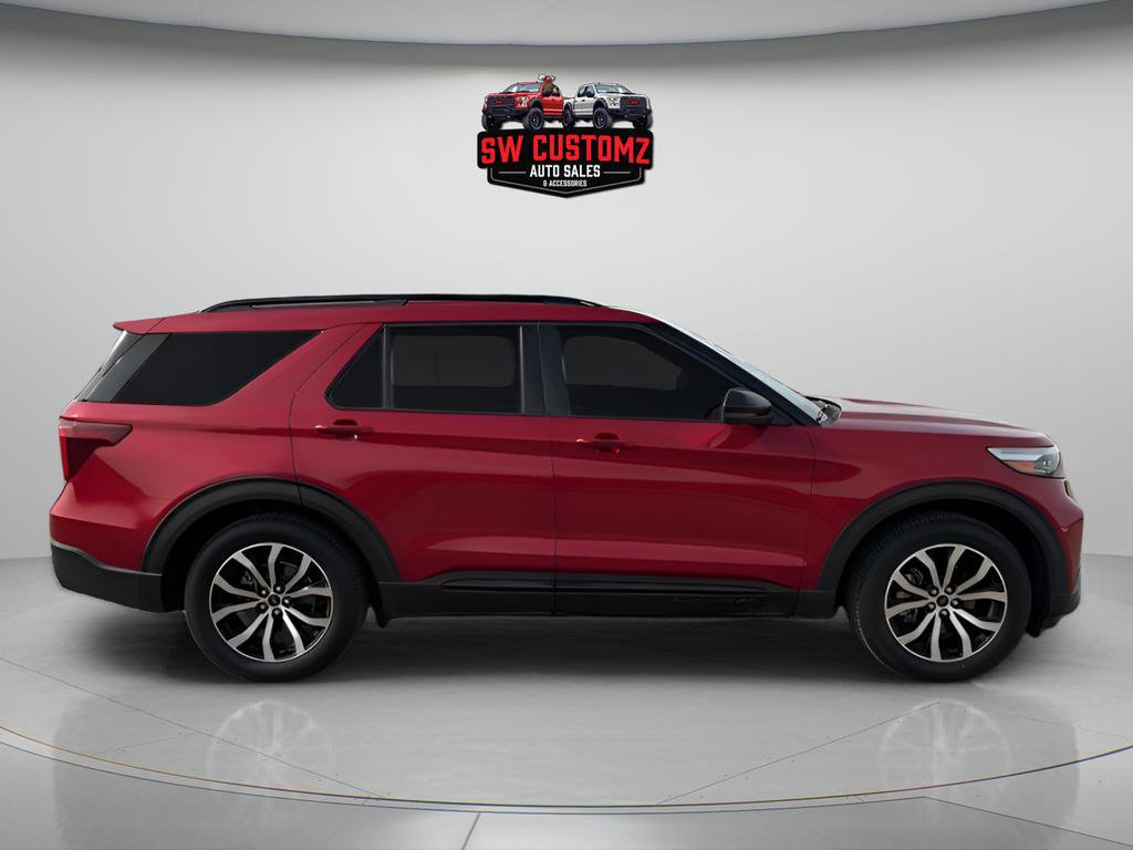 Used 2020 Ford Explorer ST w/ Premium Technology Package image 8