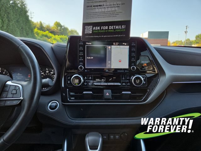 Used 2021 Toyota Highlander Limited AWD/4WD image 11
