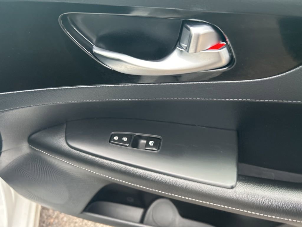 Used 2019 Kia Forte S w/ S Premium Package image 29