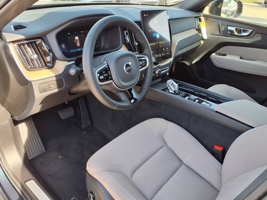 New 2026 Volvo XC60 B5 Plus w/ Protection Package Premier AWD/4WD image 12