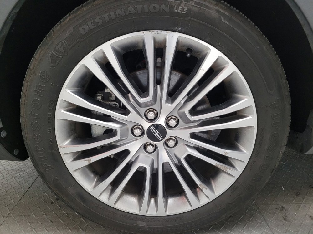 Used 2017 Lincoln MKX Reserve image 31