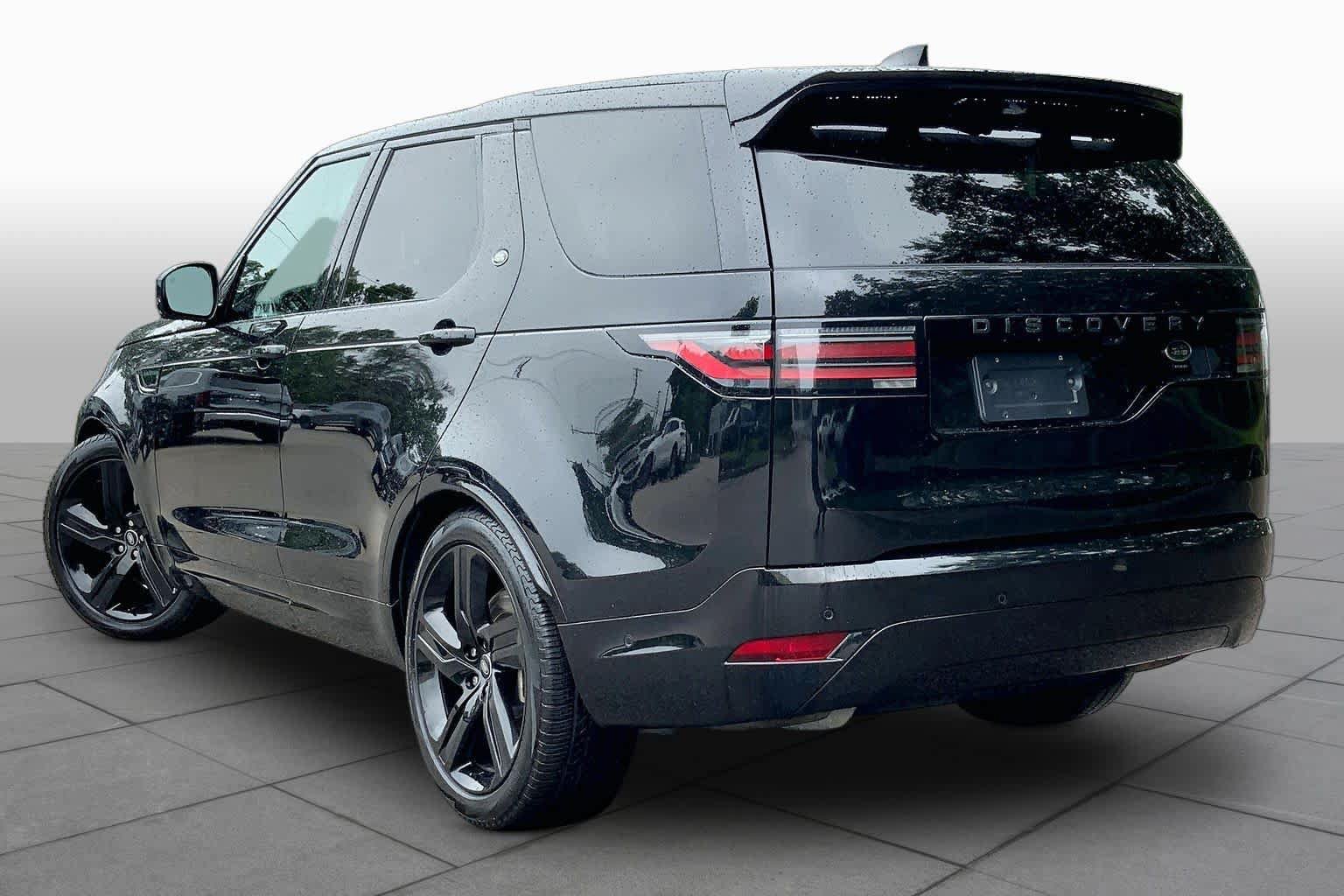 Used 2023 Land Rover Discovery HSE R-Dynamic AWD/4WD image 12