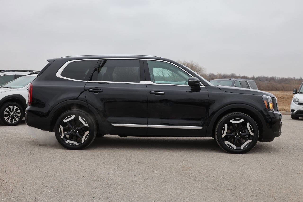 Used 2024 Kia Telluride S AWD/4WD image 7