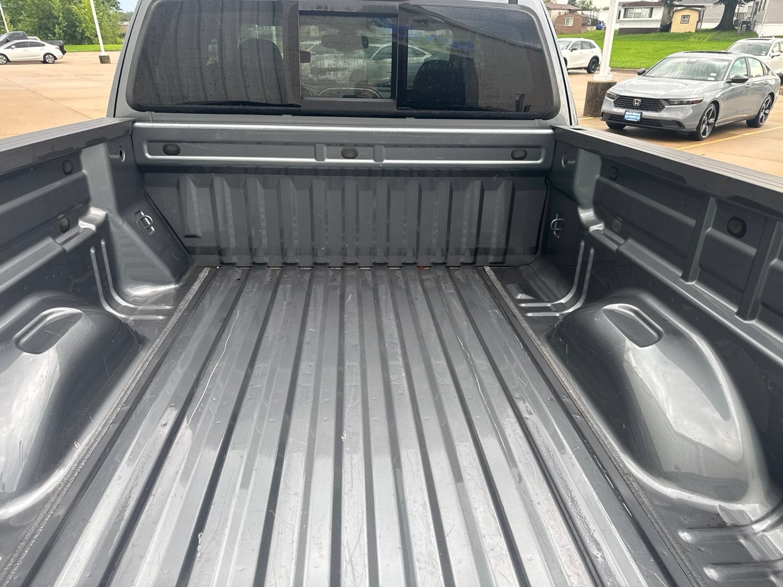 Used 2020 GMC Canyon SLE w/ Elevation Edition AWD/4WD image 12