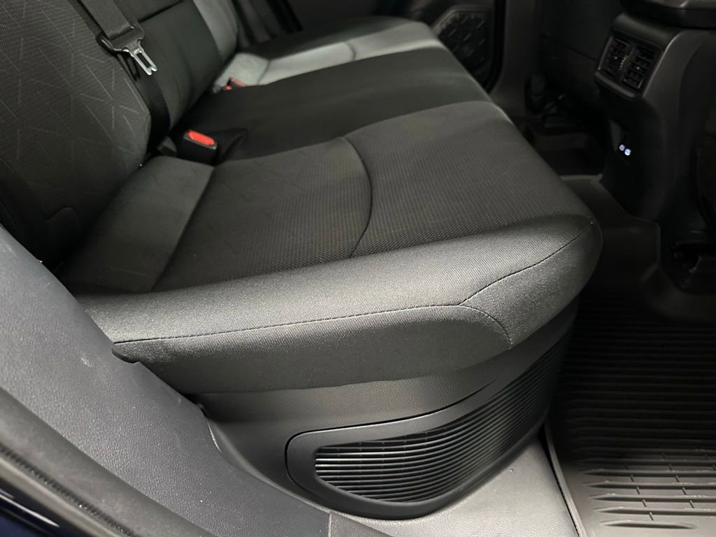 Used 2025 Toyota RAV4 XLE AWD/4WD image 51