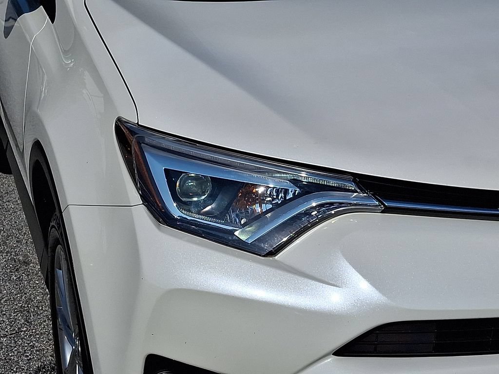 Used 2018 Toyota RAV4 Limited w/ All Weather Liner Package AWD/4WD image 9