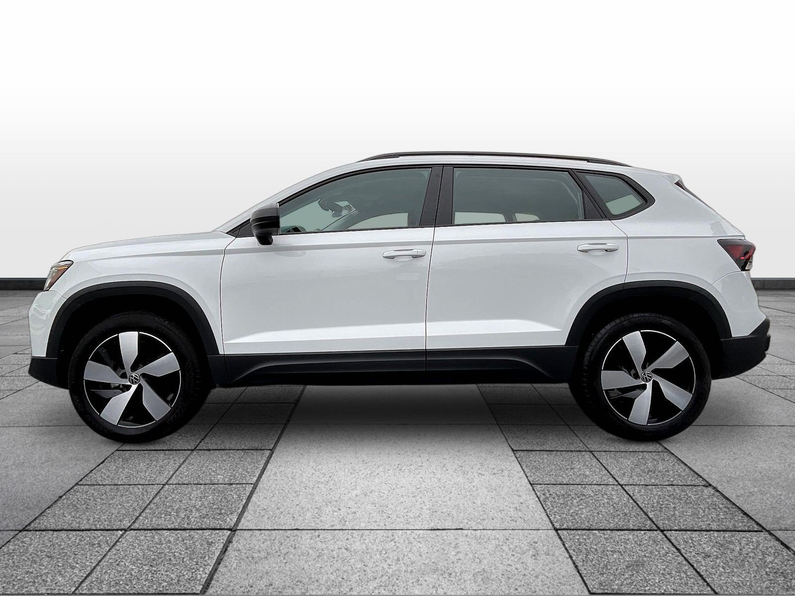 Used 2025 Volkswagen Taos S AWD/4WD image 8