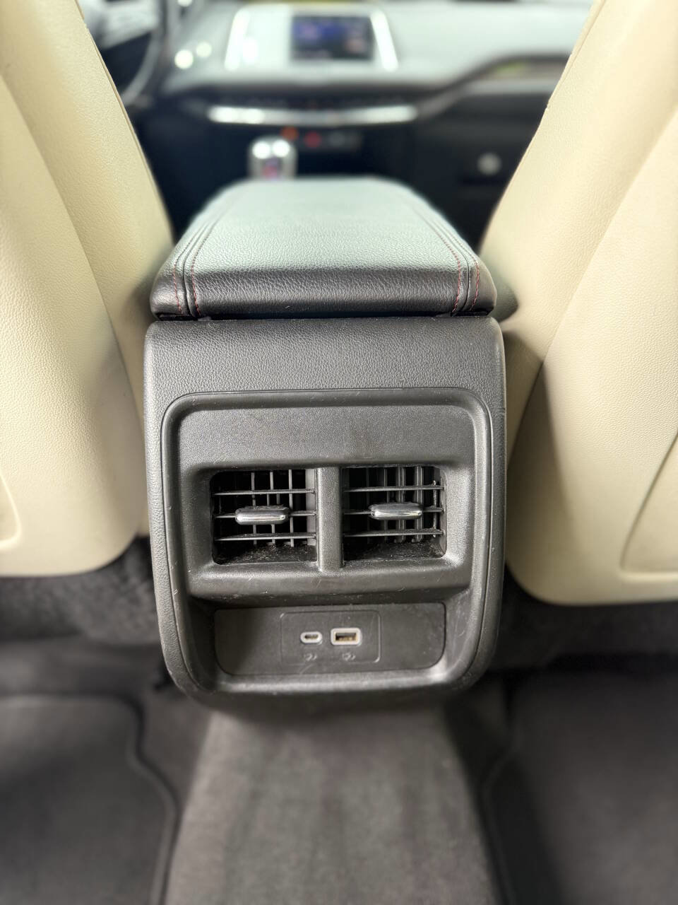 Used 2019 Cadillac XT4 Sport w/ Driver Awareness Package image 15