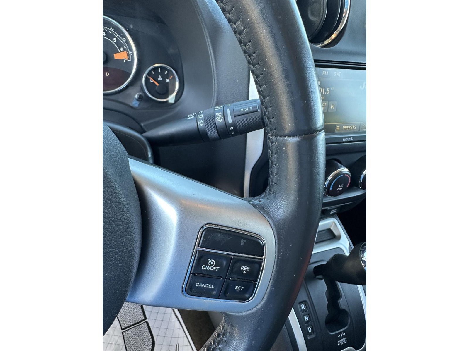 Used 2017 Jeep Compass High Altitude FWD image 25