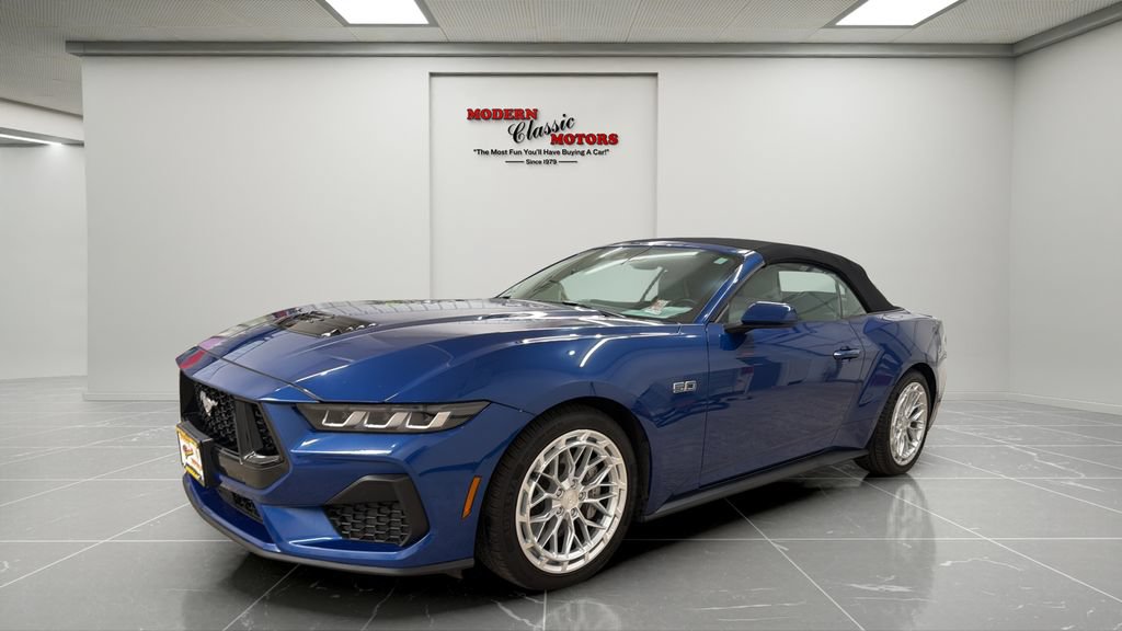 Used 2024 Ford Mustang GT Premium RWD image 3