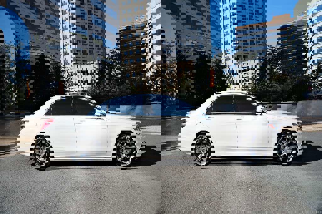 Used 2015 Mercedes-Benz S 550 Sedan image 14