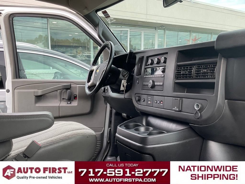 Used 2018 Chevrolet Express 2500 w/ Driver Convenience Package RWD image 16