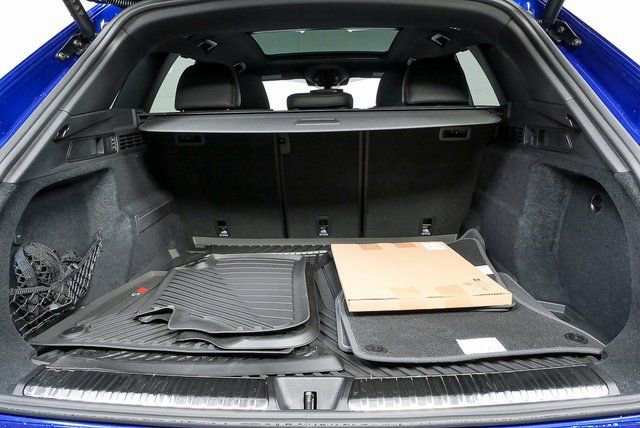Used 2025 Audi SQ5 Premium Plus AWD/4WD image 29