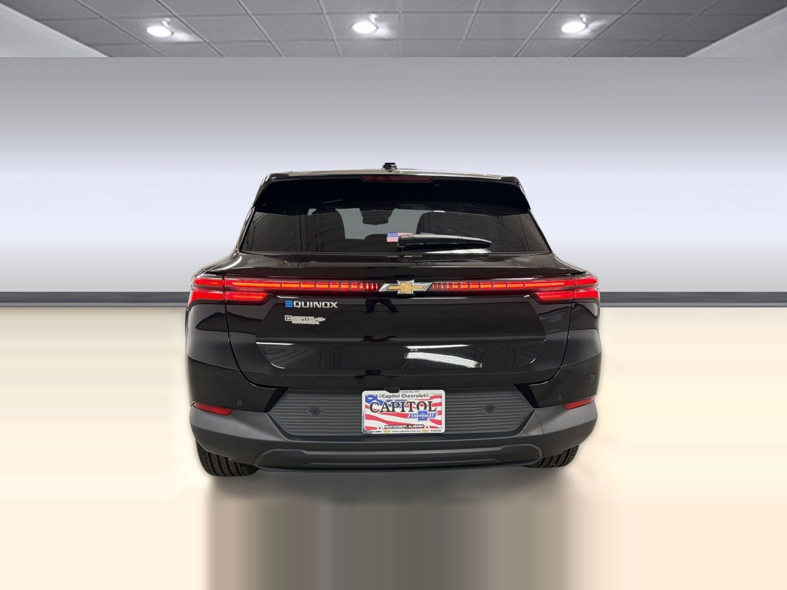 Used 2025 Chevrolet Equinox EV LT FWD image 9