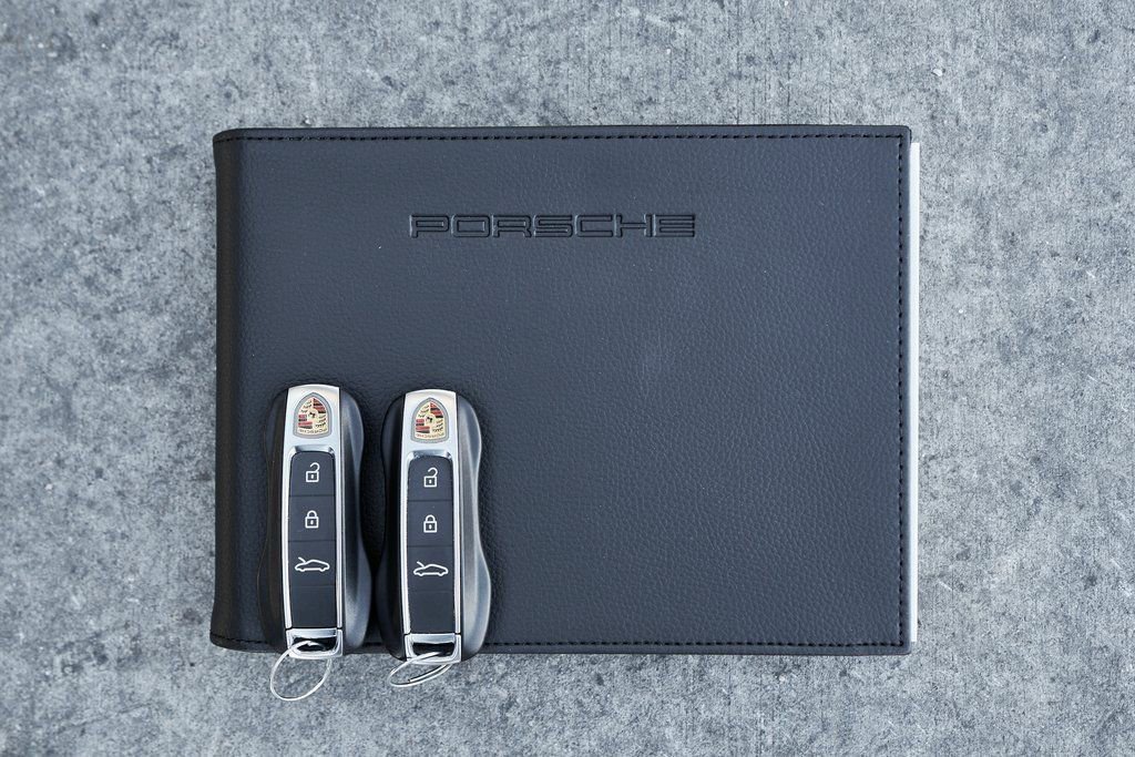 Used 2024 Porsche 911 Carrera S w/ Sport Package image 71