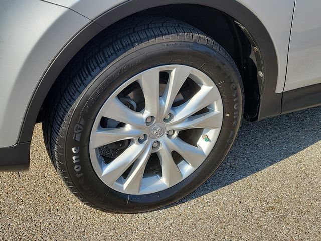 Used 2015 Toyota RAV4 Limited AWD/4WD image 9