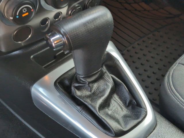 Used 2009 HUMMER H3T AWD/4WD image 14