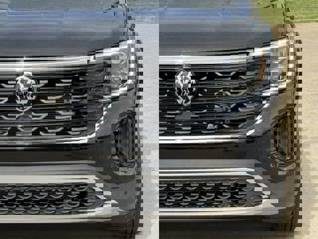 Used 2025 Volkswagen Atlas Cross Sport SE AWD/4WD image 10