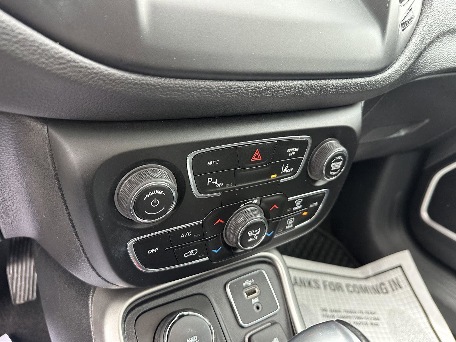 Used 2020 Jeep Compass Latitude AWD/4WD image 31
