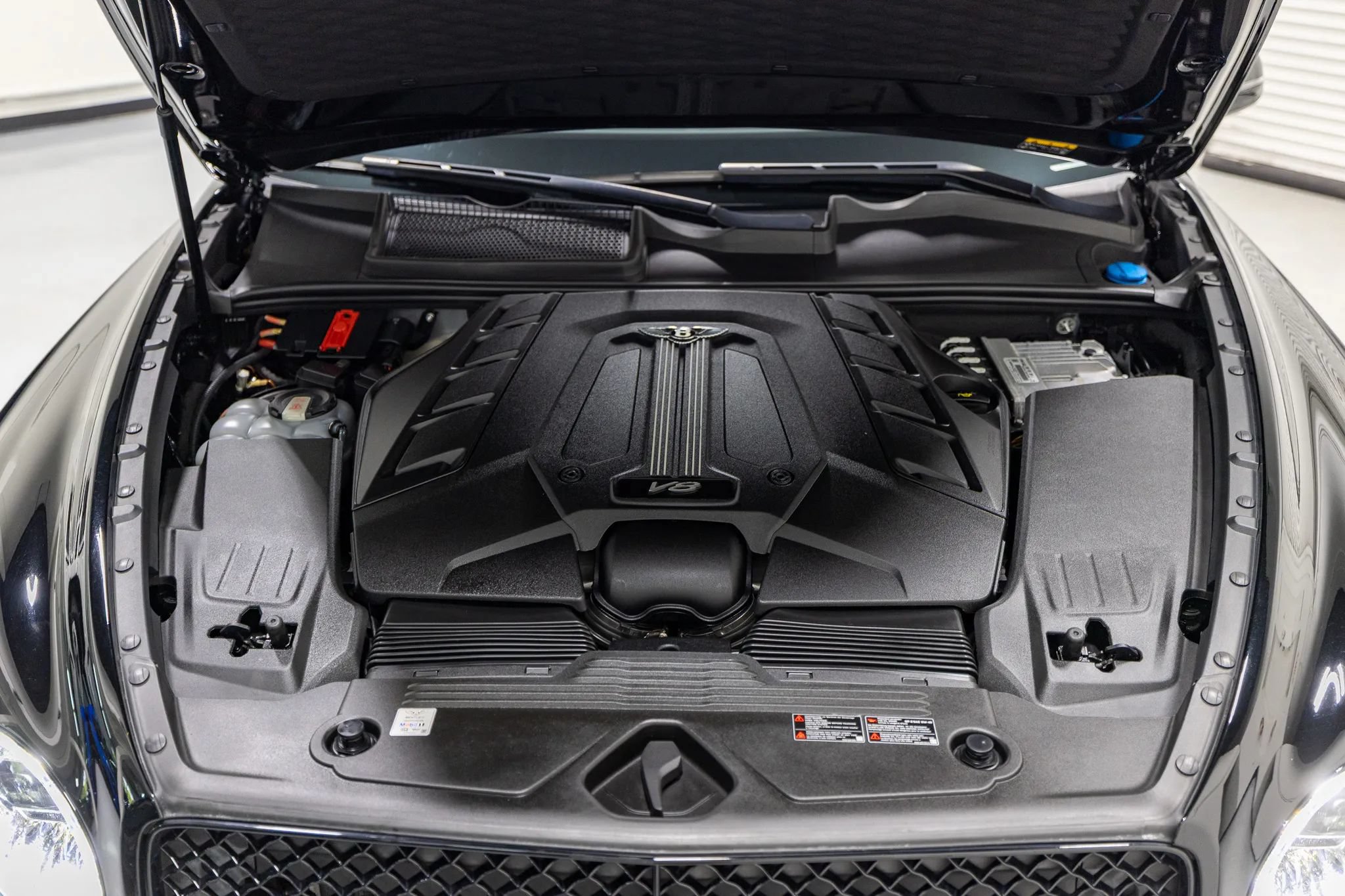 Used 2022 Bentley Bentayga AWD/4WD image 49