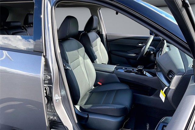 New 2026 Nissan Rogue SV image 11